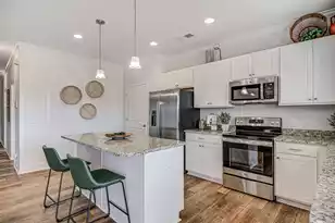 2241 Clarabelle Ln, Summerville, SC 29483 - Photo 5