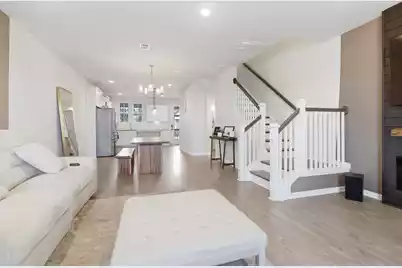 585 Blueway Avenue, Summerville, SC 29486 - Photo 9