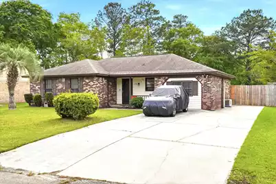 218 Village Green Circle, Summerville, SC 29486 - Photo 3