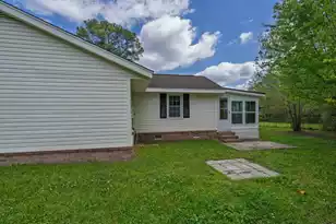 125 Braly Dr, Summerville, SC 29485 - Photo 7