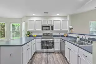 8059 Shadow Oak Dr, North Charleston, SC 29406 - Photo 5