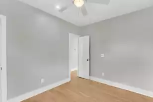 40 Nunan St, Charleston, SC 29403 - Photo 13