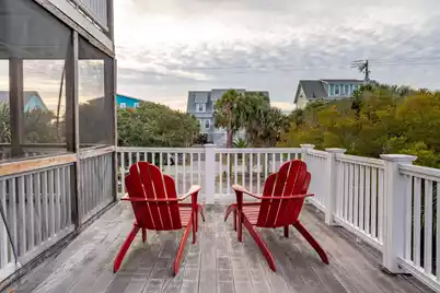 904 Arctic Avenue E, Folly Beach, SC 29439 - Photo 1