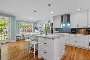 810 McCants Dr, Mount Pleasant, SC 29464 - Photo 13