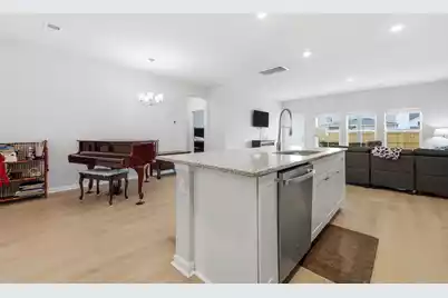 266 Tuscan Sun Street, Summerville, SC 29485 - Photo 9