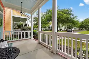 121 Hyacinth St, Summerville, SC 29483 - Photo 5