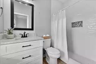 121 Hyacinth St, Summerville, SC 29483 - Photo 17