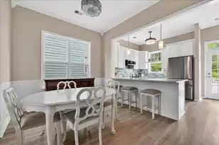 121 Hyacinth St, Summerville, SC 29483 - Photo 9