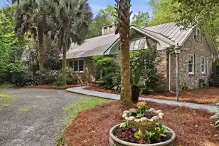 132 Tupper Ln, Summerville, SC 29483 - Photo 1