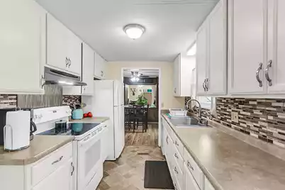 395 Embassy Drive, Summerville, SC 29483 - Photo 15