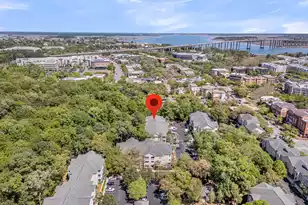 200 Bucksley Ln #302, Charleston, SC 29492 - Photo 29