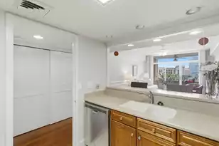 14 Lockwood Dr #3H, Charleston, SC 29401 - Photo 13