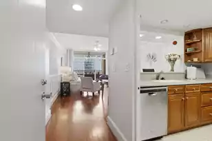 14 Lockwood Dr #3H, Charleston, SC 29401 - Photo 17