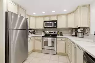 14 Lockwood Dr #9J, Charleston, SC 29401 - Photo 25