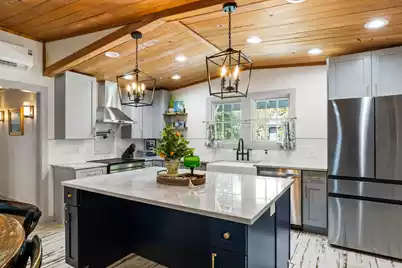 212 Hudson Avenue E, Folly Beach, SC 29439 - Photo 11