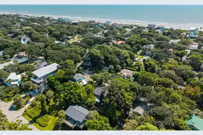 212 Hudson Avenue E, Folly Beach, SC 29439 - Photo 37