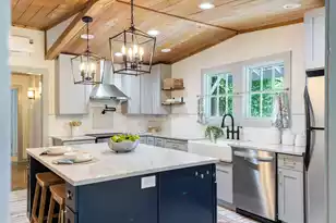 212 Hudson Ave E, Folly Beach, SC 29439 - Photo 15