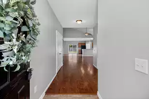 1002 Bridlewood Farms Pkwy, Ridgeville, SC 29472 - Photo 5