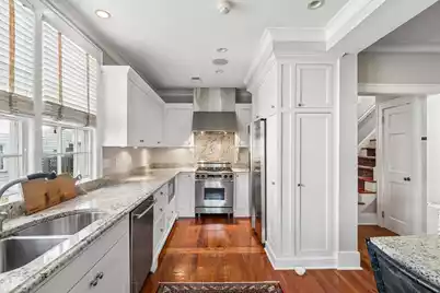 18 Water Street, Charleston, SC 29401 - Photo 3