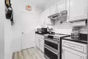 1984 Folly Road, Charleston, SC 29412 - Photo 11