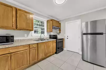 5622 Meadow Avenue, North Charleston, SC 29406 - Photo 11