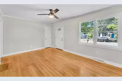 5622 Meadow Avenue, North Charleston, SC 29406 - Photo 5