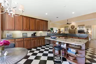 1596 Oakhurst Drive, Mount Pleasant, SC 29466 - Photo 23