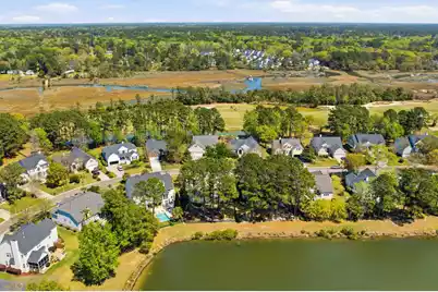 1596 Oakhurst Drive, Mount Pleasant, SC 29466 - Photo 41