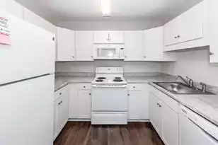 7955 Timbercreek, North Charleston, SC 29418 - Photo 11