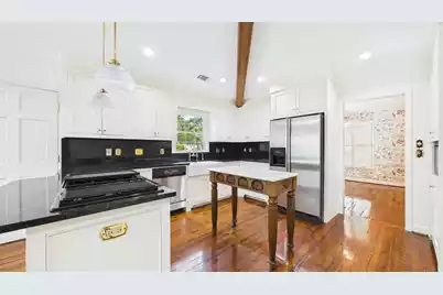 1039 Governors Road, Mount Pleasant, SC 29464 - Photo 7