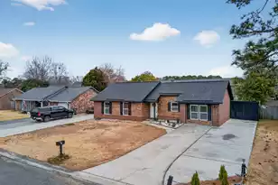 215 Horseshoe Dr, Goose Creek, SC 29445 - Photo 3