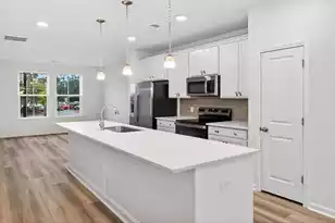 4633 Forest Hills Dr, North Charleston, SC 29418 - Photo 9