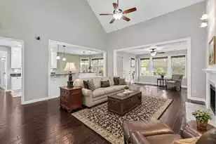 2722 Seastrand Ln, Mount Pleasant, SC 29466 - Photo 5