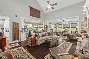 2722 Seastrand Ln, Mount Pleasant, SC 29466 - Photo 9