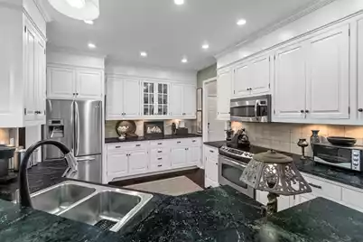 2722 Seastrand Lane, Mount Pleasant, SC 29466 - Photo 15