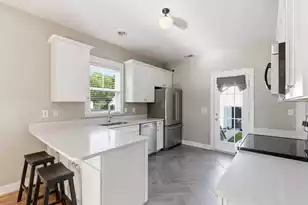 203 Hydrangea St, Summerville, SC 29483 - Photo 5