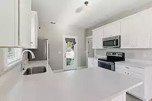 203 Hydrangea St, Summerville, SC 29483 - Photo 7