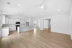 1041 House Finch Ave, Ravenel, SC 29470 - Photo 7