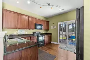 272 Cameron St, Summerville, SC 29486 - Photo 17