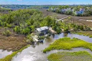 808 Forrest Dr, Charleston, SC 29492 - Photo 3