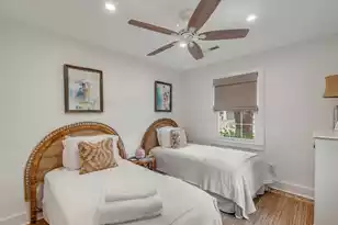 930 Cliffwood Dr, Mount Pleasant, SC 29464 - Photo 19