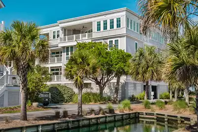 1601 Marsh Harbor #Unit 1B, Mount Pleasant, SC 29464 - Photo 1