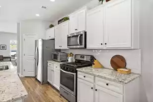 185 Hayworth Rd, Summerville, SC 29486 - Photo 15
