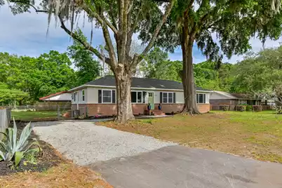 1013 Rentz Street, Beaufort, SC 29906 - Photo 1