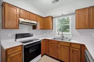 8467 Walsham St, North Charleston, SC 29420 - Photo 15