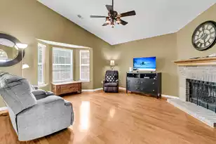 3464 Mulligan Dr, Mount Pleasant, SC 29466 - Photo 5