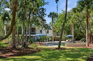 103 Oakview Ln, Isle Of Palms, SC 29451 - Photo 41