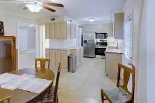 415 Parkdale Dr, Charleston, SC 29414 - Photo 7