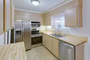 415 Parkdale Dr, Charleston, SC 29414 - Photo 5