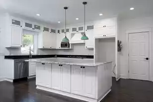 657 Gate Post Dr, Mount Pleasant, SC 29464 - Photo 5